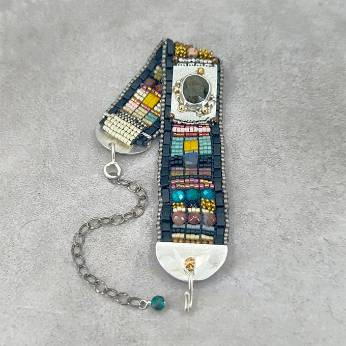Duskside Gemstone Band Bracelet 3