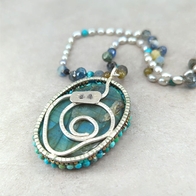 Blue Story Labradorite Necklace 5
