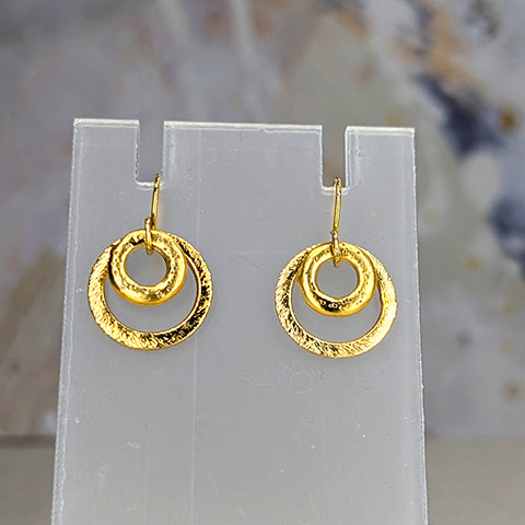 Golden Gleam Earrings 4