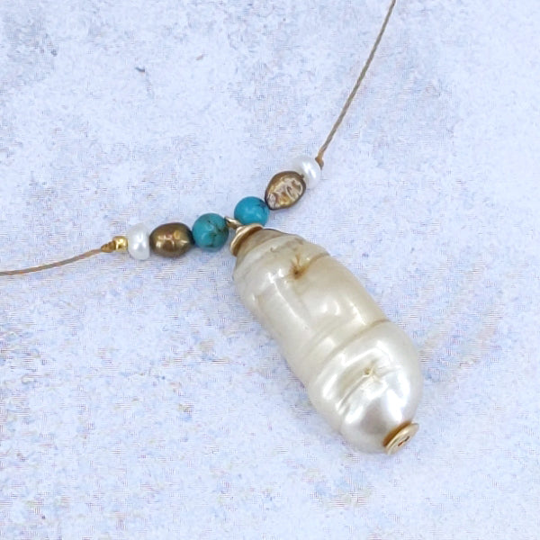 Flirting Seaside Pearl Necklace 2