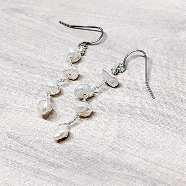 Vines Earrings White Pearl