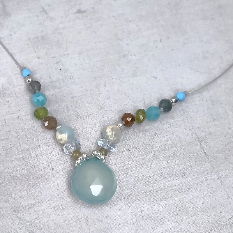 Amuse Necklace, Chalcedony 8