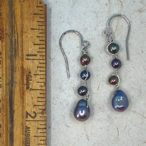 Vines Earrings Blue Pearl