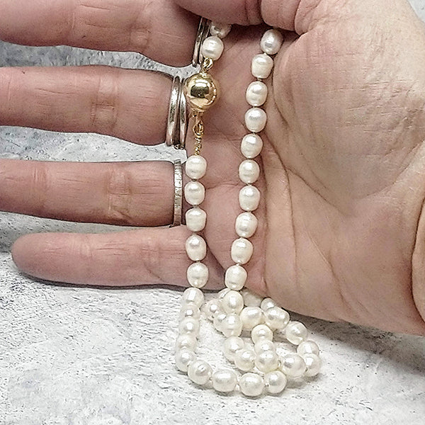 Real pearl necklace on sale with gold clasp